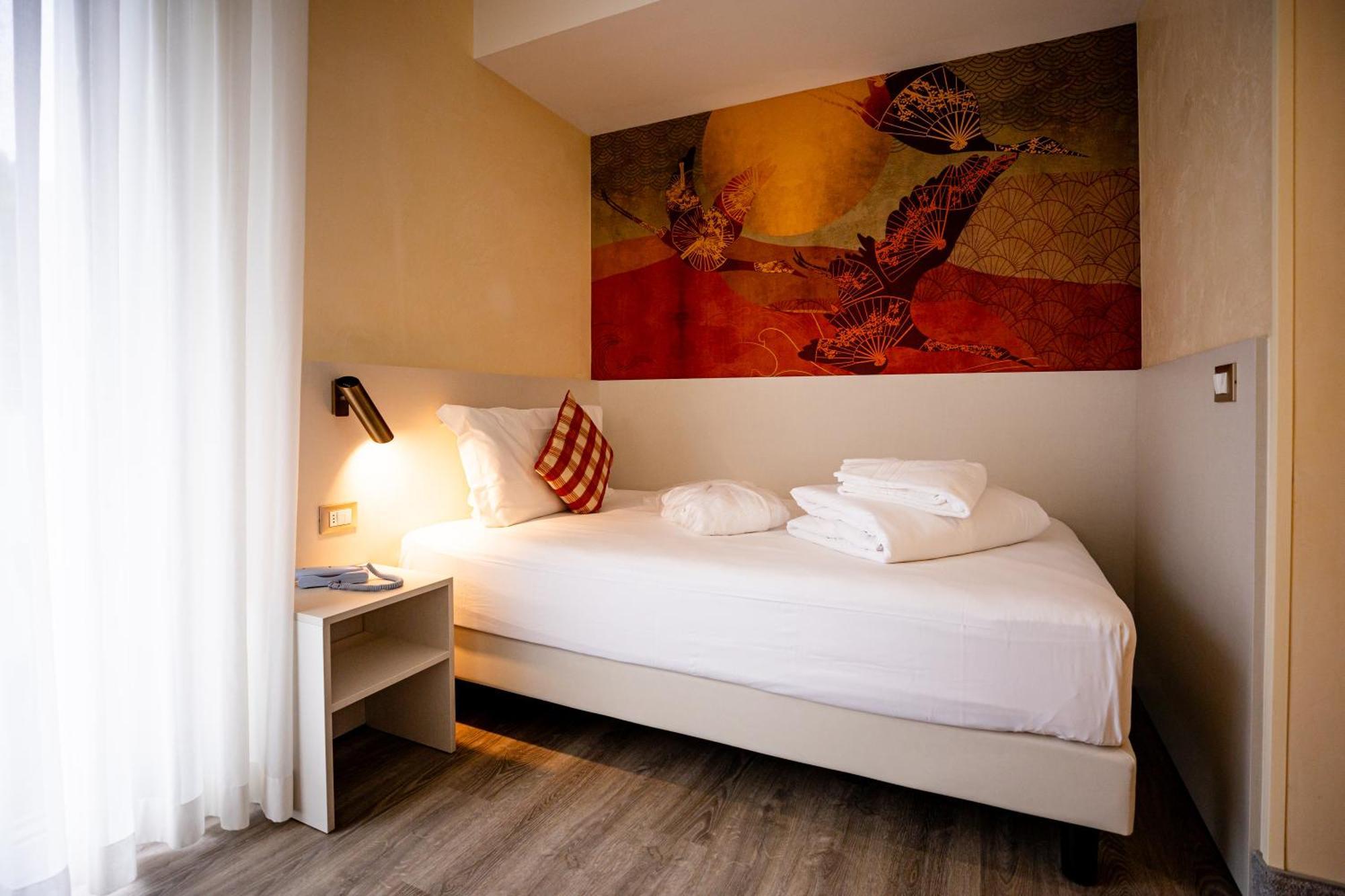 Hotel Arizona Lignano Sabbiadoro Exterior photo