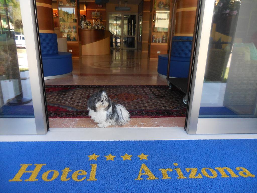 Hotel Arizona Lignano Sabbiadoro Exterior photo